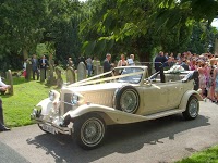 Stylishly Classic Wedding Car Hire 1044473 Image 0