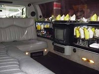 All stretched out   (Dundee limousine hire) 1041637 Image 4