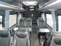 Luton Minibus 1040028 Image 1